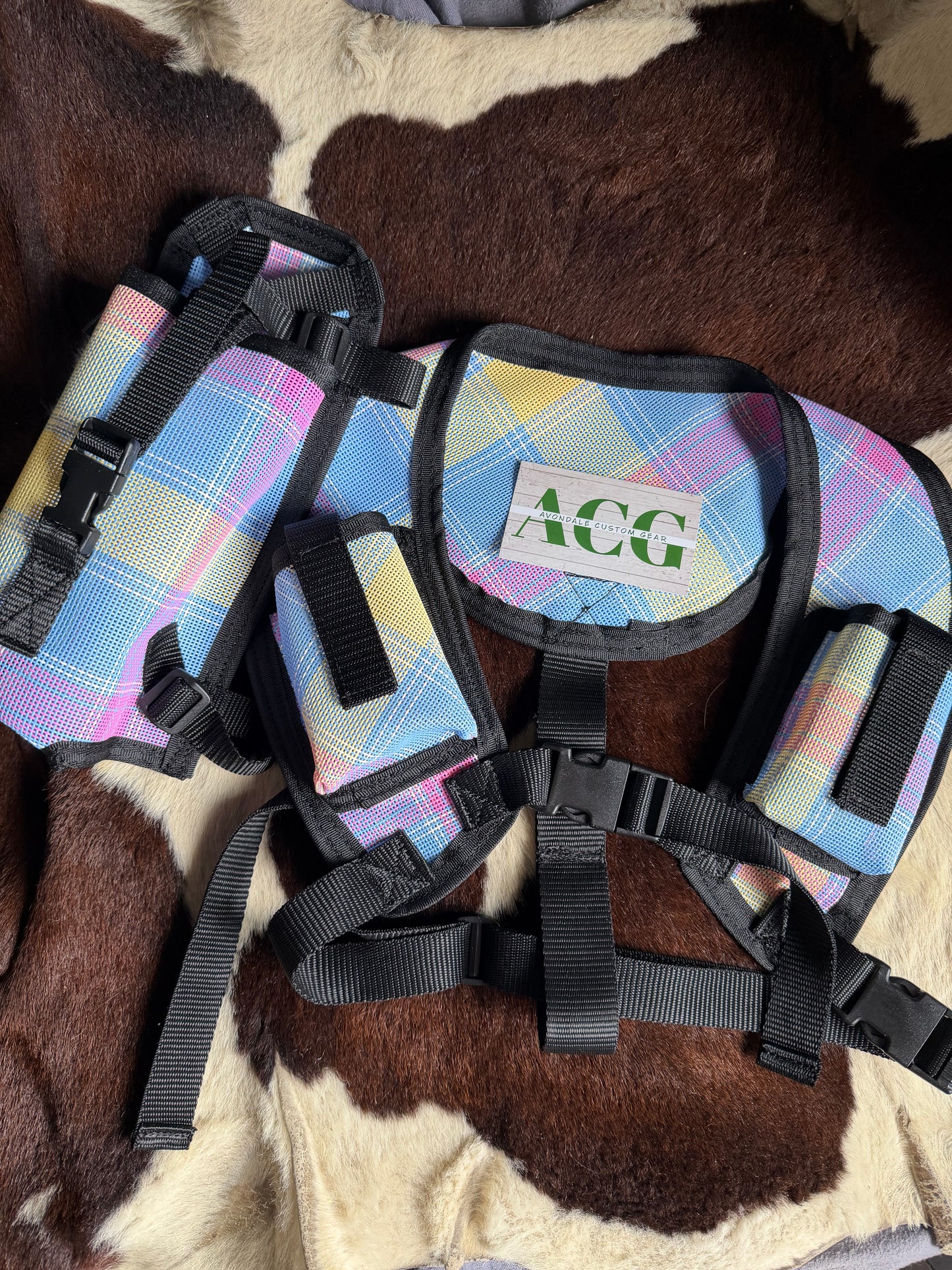 Stockman UHF vest & MESH Bottle Holster Bundle